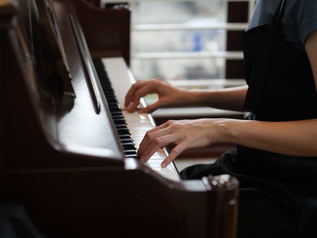 Varinia Fortines Zayas (Piano instructor)