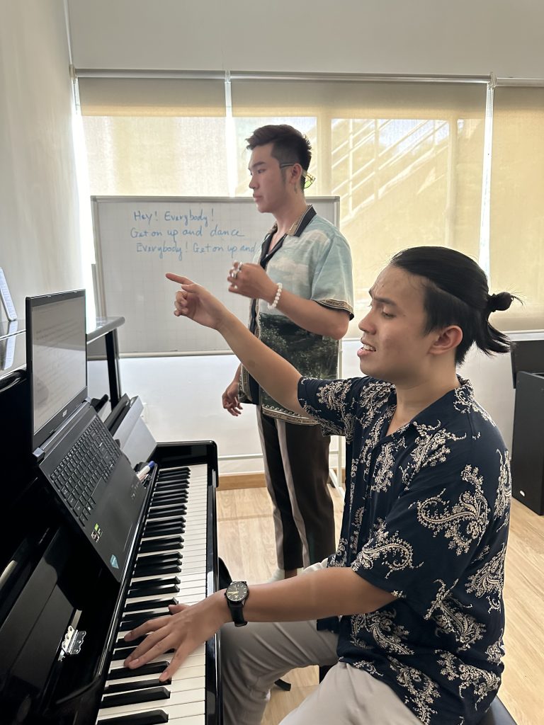 Charles Sy Phong – Piano/ Vocal Instructor